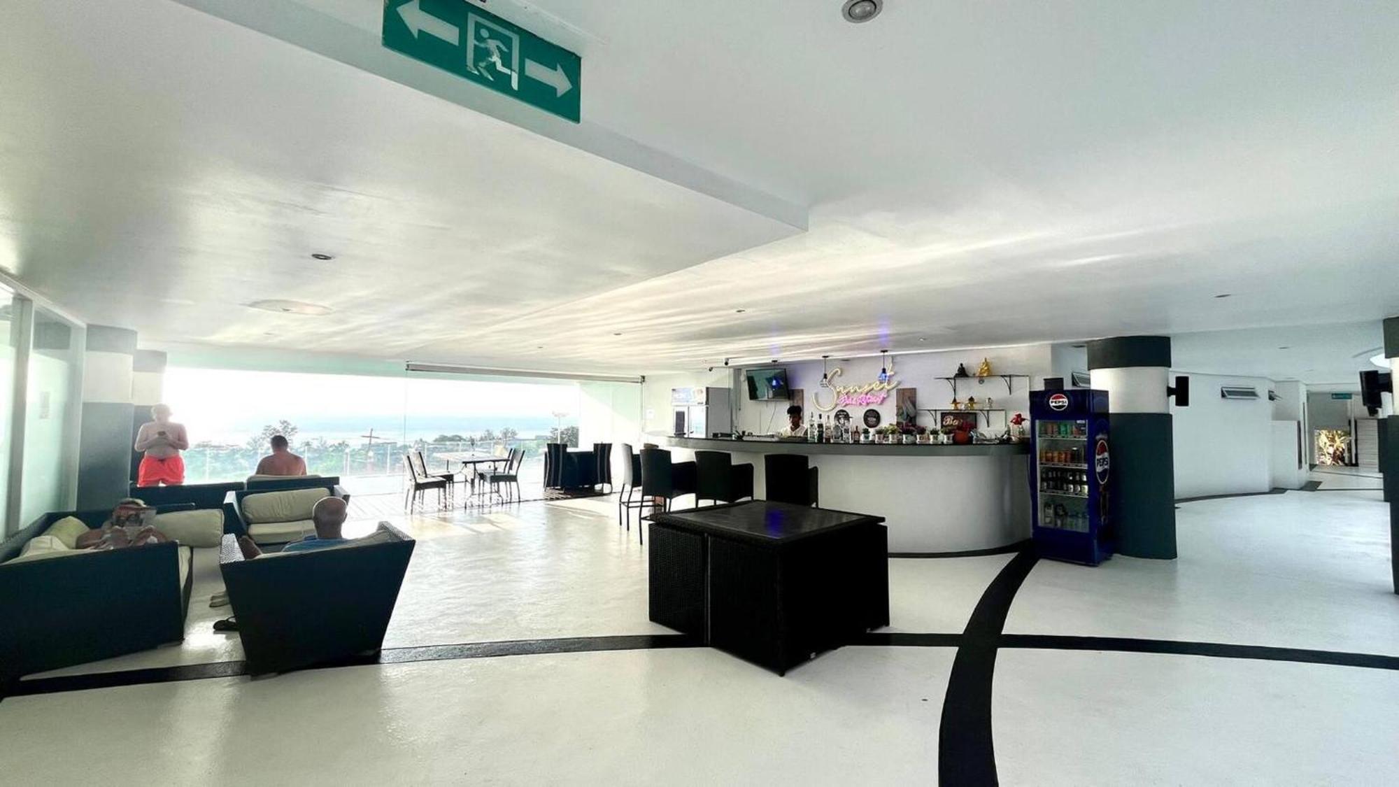 Appartamento B14 Pool Access Partial Seaview 2brs 1 Bath Karon